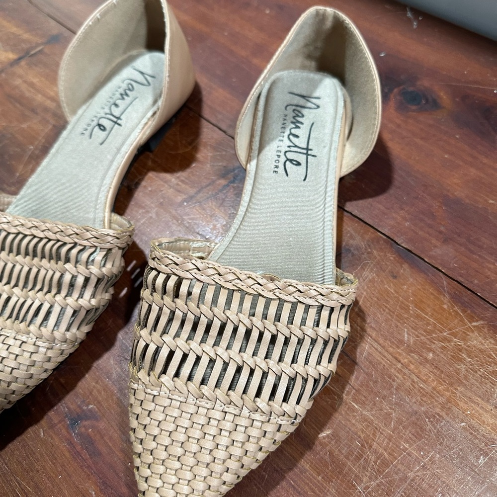 Women's Tan Woven Flats